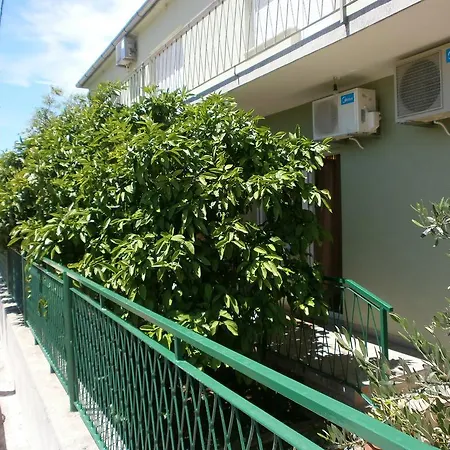 Apartment Spacious Borik & Parking *